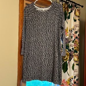 NWT Dark blue/white sweater tunic